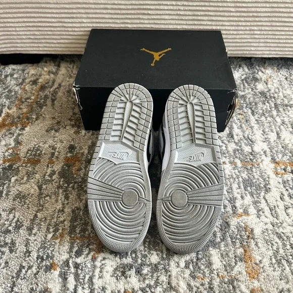 Jordan High-Top Sneakers - White and Grey - Picture 3 of 7